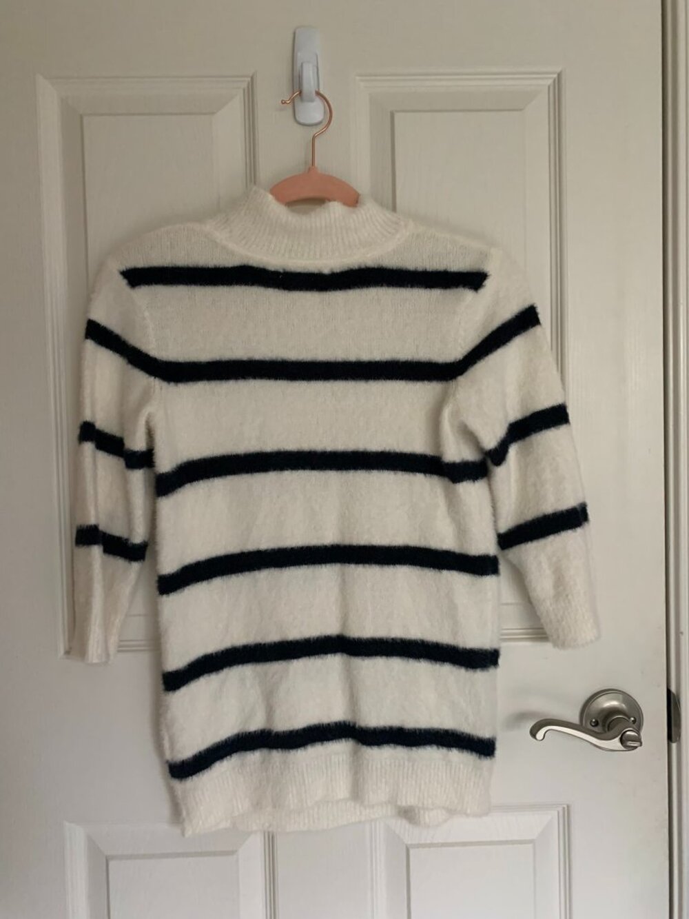 Venus Women's 1/2 Sleeve Fuzzy Sweater, White Black Stripe, size XS NWOT